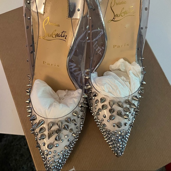 Christian Louboutin Shoes - 100% authentic Christian Louboutin Grotius 100